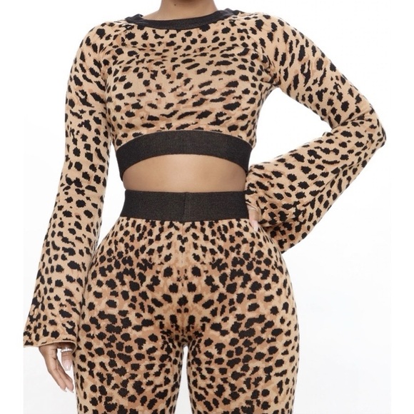 Cheetah Sweater pant set - Picture 2 of 4